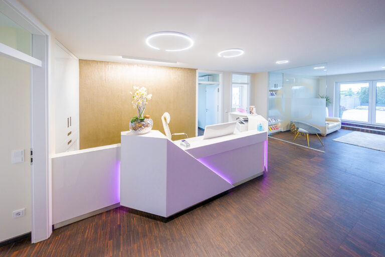 Rezeption PraxisClinic Jadore